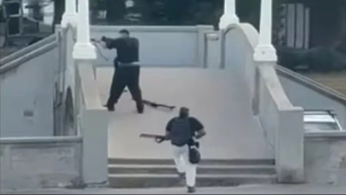 Tudo sobre o ataque a tiros na Austrália que deixou 16 mortos e 40 feridos (Foto: Reprodução, X)