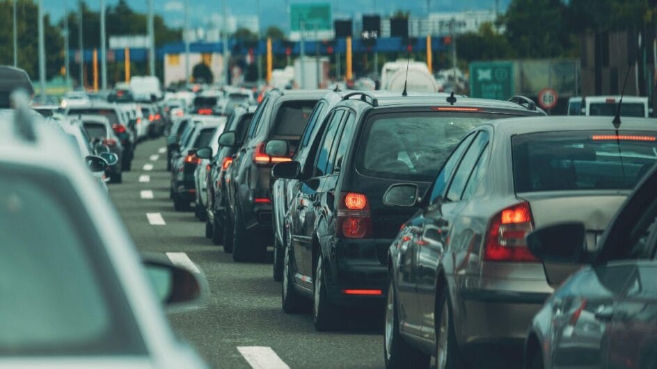 O IPVA é um imposto anual e obrigatório (Foto: Imagem Ilustrativa, Canva, Reprodução)