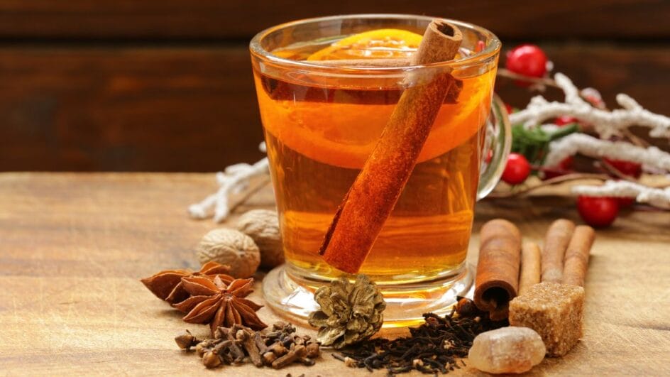 chá de canela e cravo