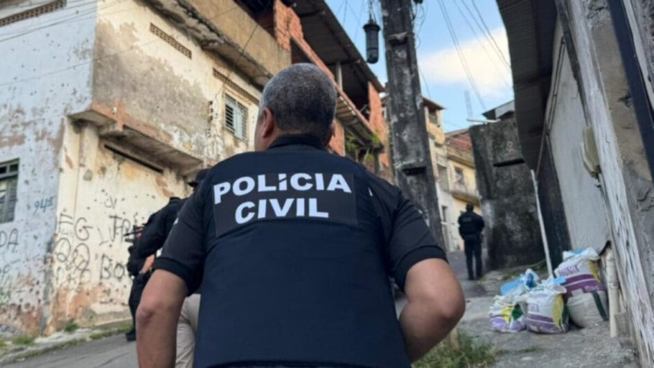 Homem vai responder por feminicídio, tentativa de homicídio e organização criminosa (Foto: PCBA, Divulgação)