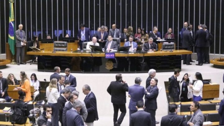 Comissão Mista de Orçamento aprovou a proposta (Foto: Kayo Magalhães, Câmara dos Deputados)