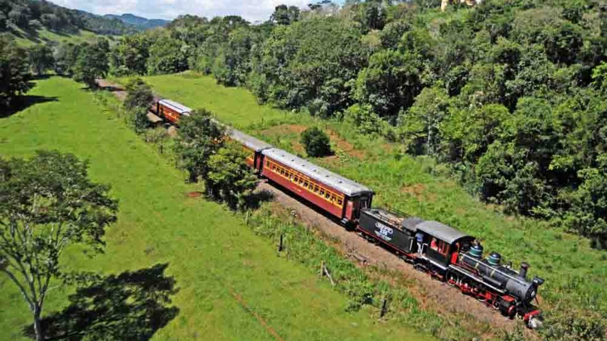 Maria Fuma&ccedil;a em Piratuba