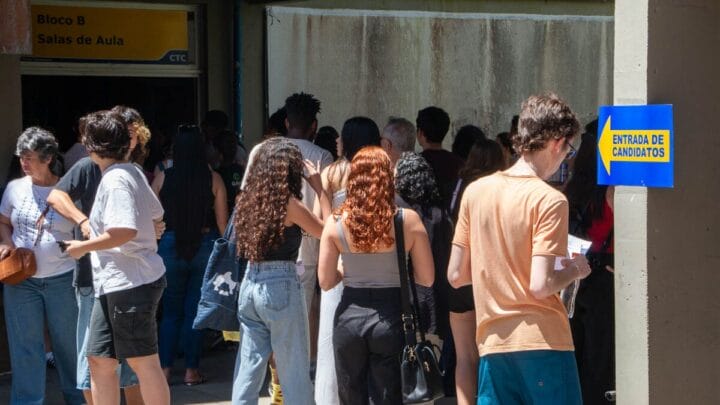 Provas começaram a ser aplicadas neste sábado (6) (Foto: Gustavo Diehl, Agecom UFSC)