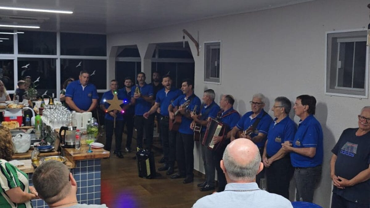 Grupo de Reis no Oeste de SC