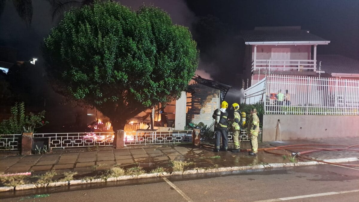 Inc&ecirc;ndio em Xaxim