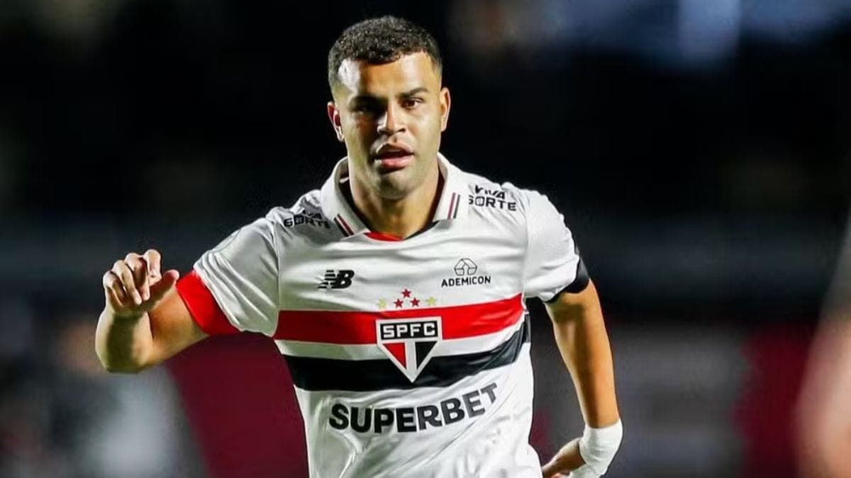 Alisson em ação pelo São Paulo