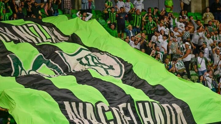 Torcida do América-MG.