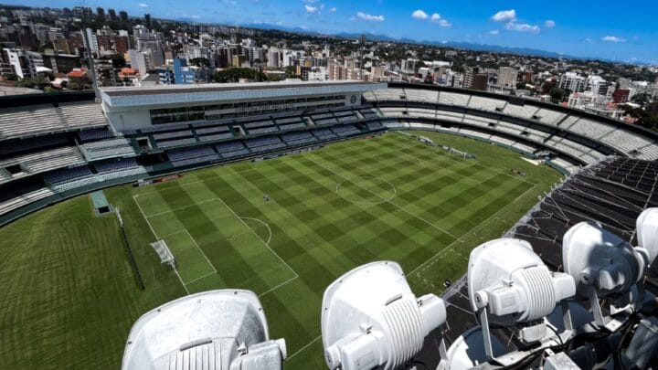 Jogo ocorreu no Couto Pereira (Foto: Coritiba, Divulgação)