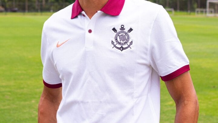 Profissional chega para as categorias de base do clube (Foto: Rafael Brayan, Agência Corinthians)