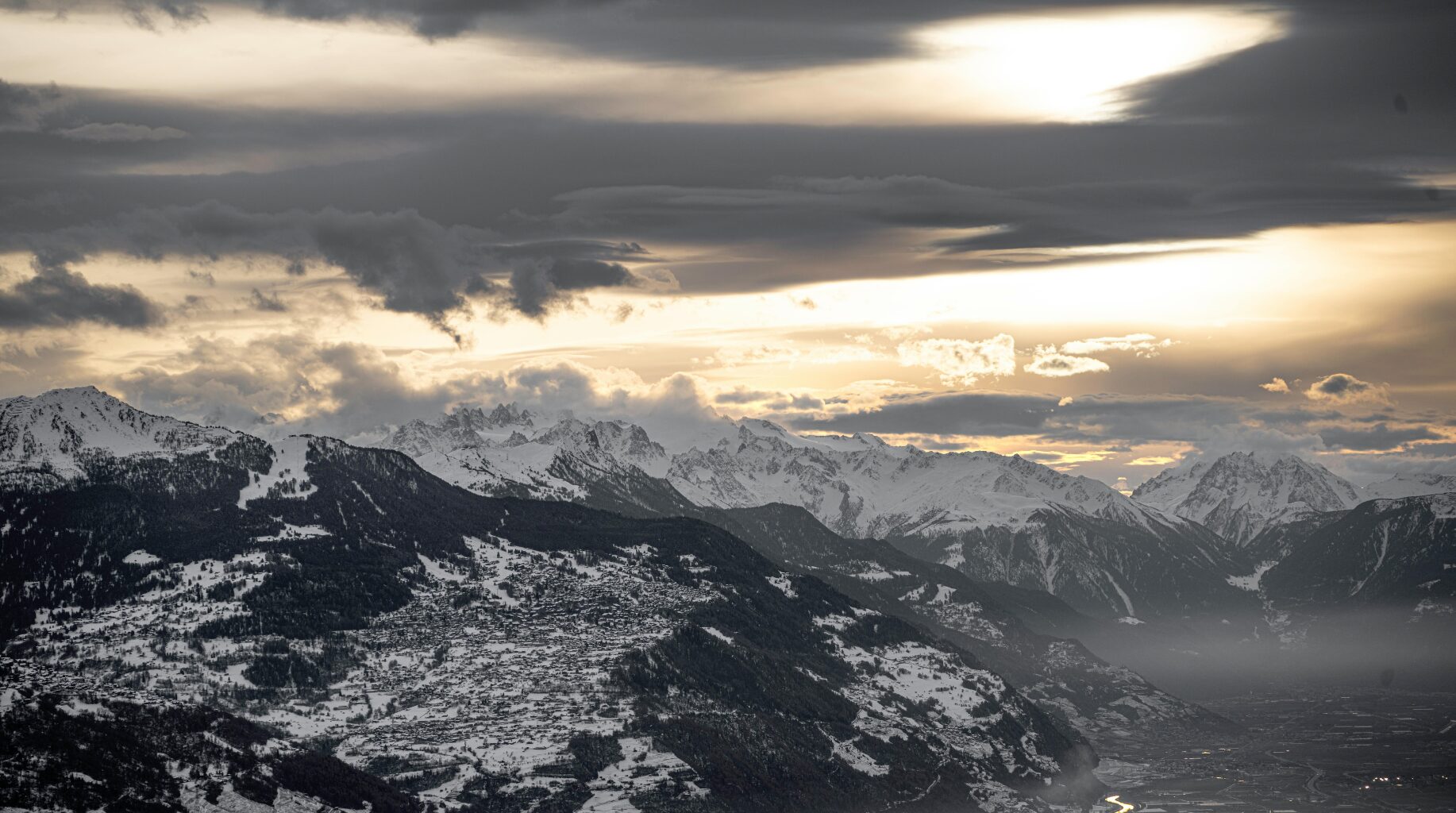 Crans-Montana esta&ccedil;&atilde;o esqui sui&ccedil;a