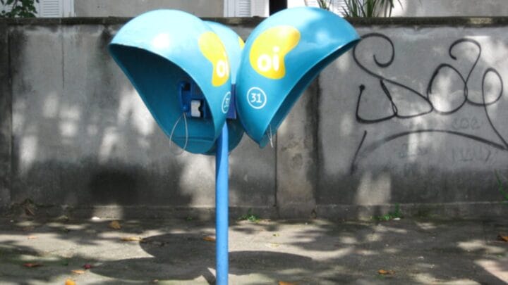 Fichas, 9090 e ligação agendada as memórias dos orelhões ficam para trás em Florianópolis (1)