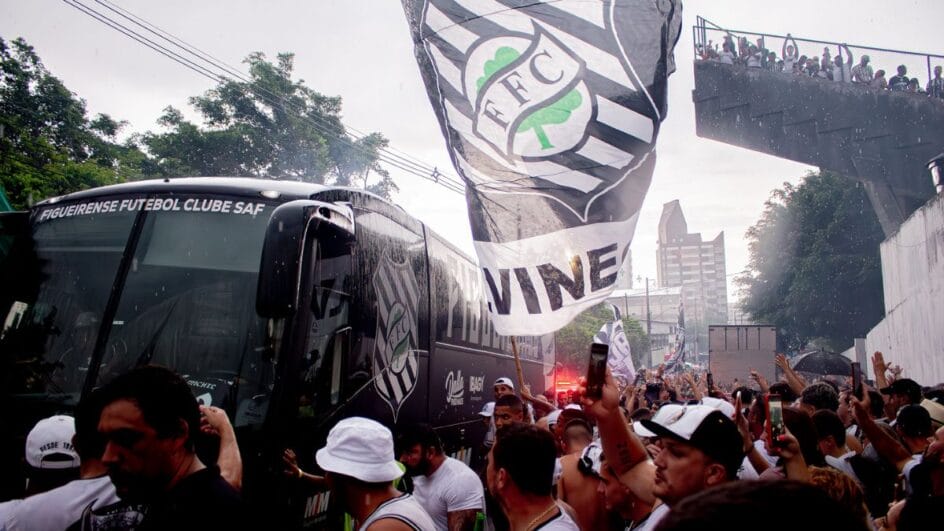 Figueirense e sua torcida (Foto: Patrick Floriani, FFC)