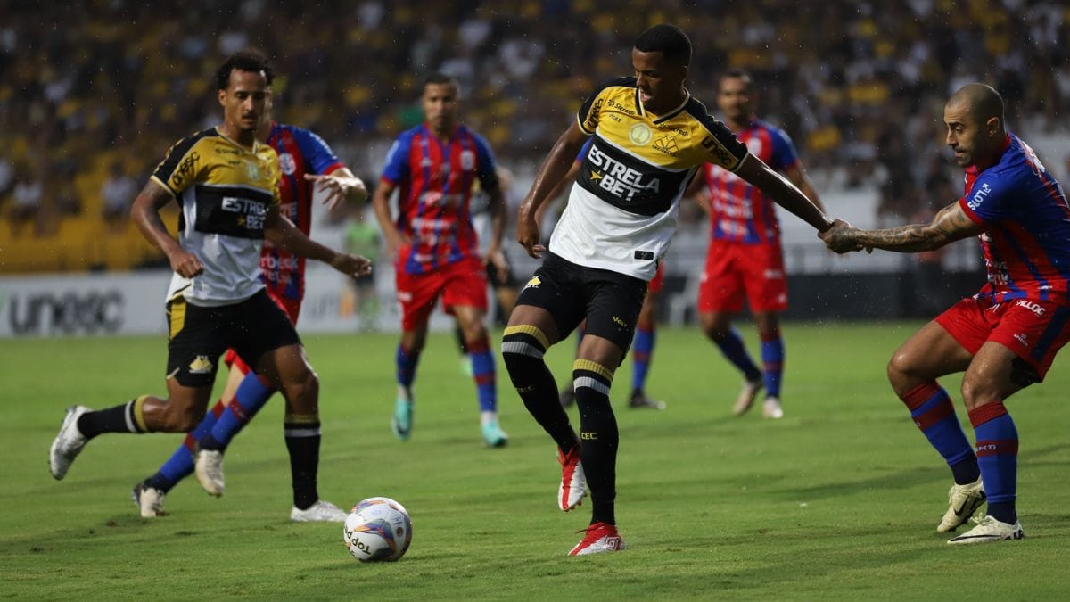 Marc&iacute;lio Dias e Crici&uacute;ma (Foto: Celso da Luz)