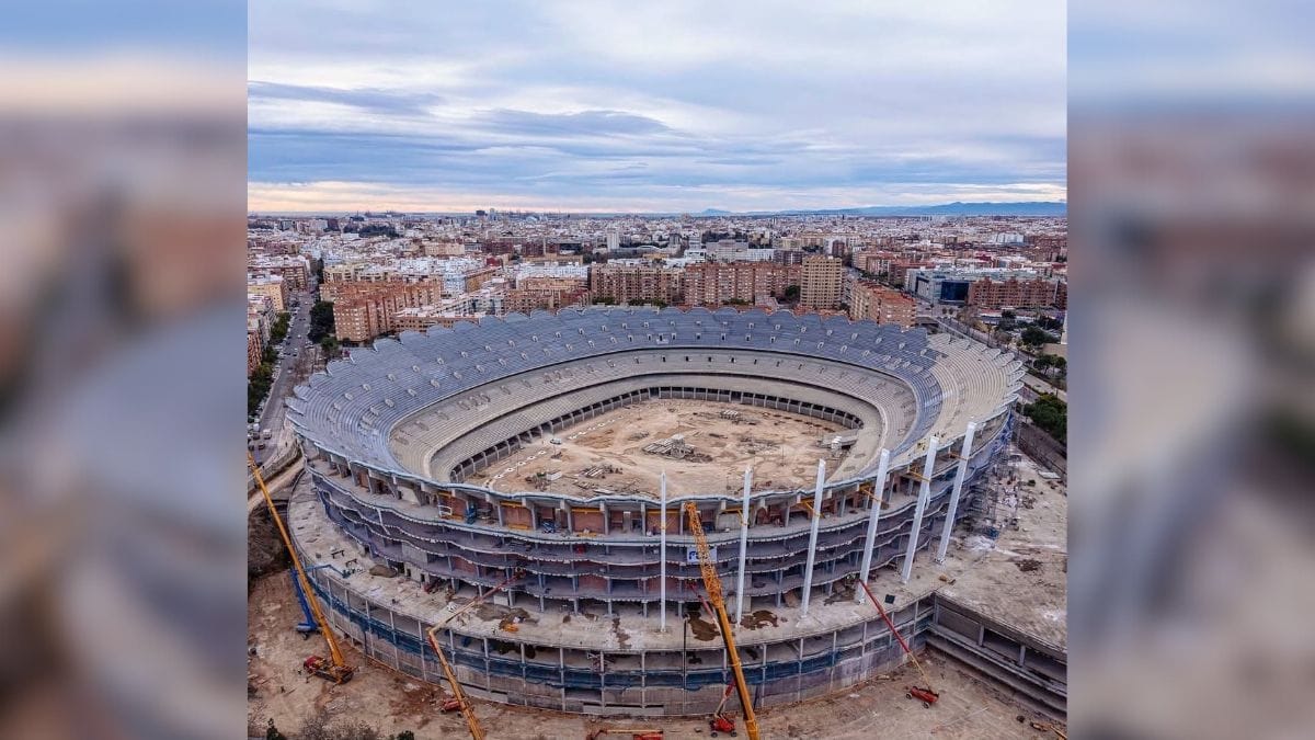 Nou Mestalla, o maior est&aacute;dio fantasma do mundo (Foto: divulga&ccedil;&atilde;o, Val&ecirc;ncia)