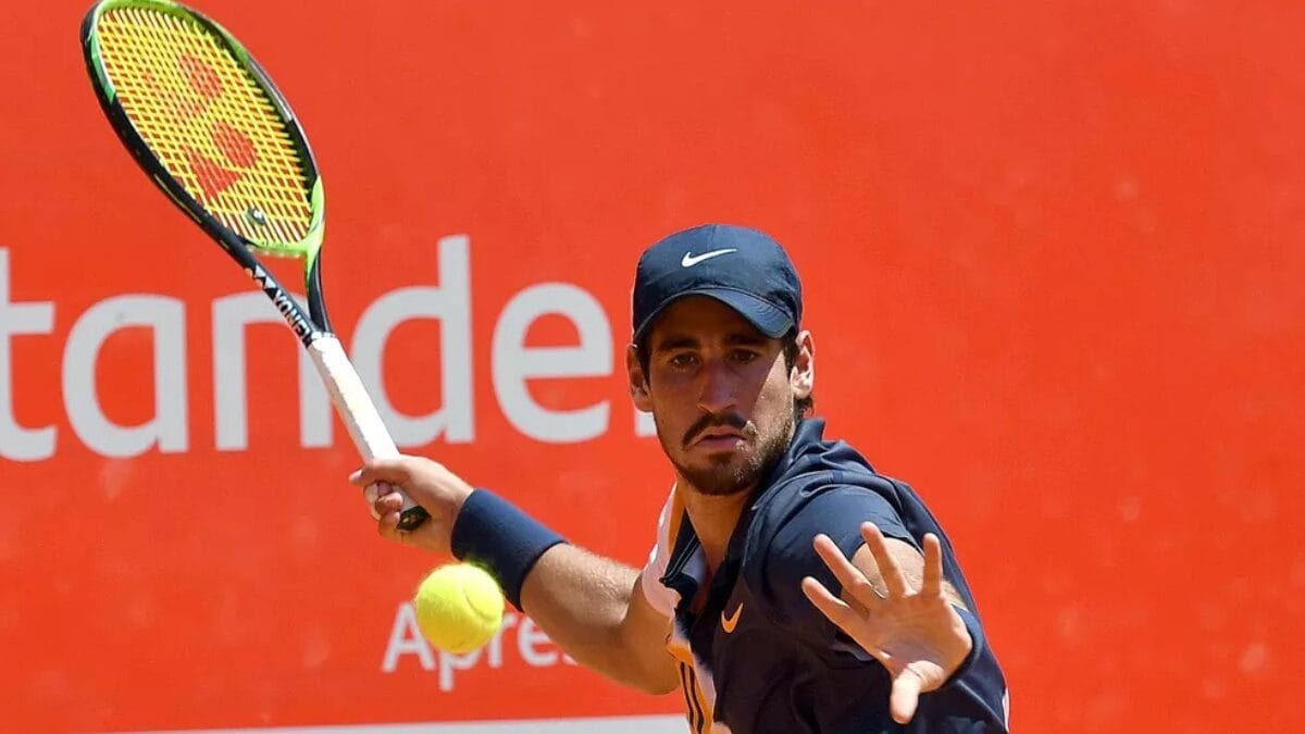 Orlando Luz em ação no Challenger de Campinas, em outubro