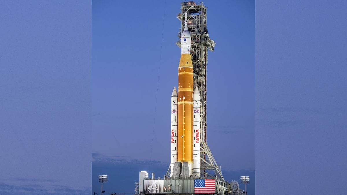 Foguete da NASA que vai levar a humanidade de volta à Lua já está na base de lançamento (Foto: NASA, divulgação)