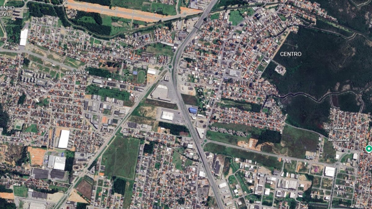 Imagem de sat&eacute;lite mostra crescimento de Palho&ccedil;a entre 2004 e 2025