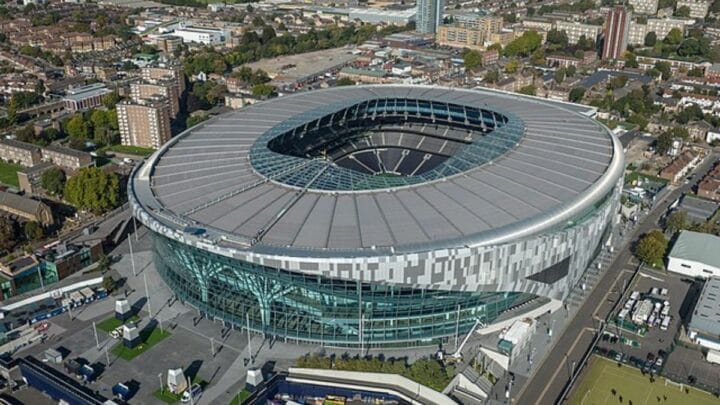 Tottenham é o mandante da partida (Foto: Arne Müseler, Wikimedia Commons)