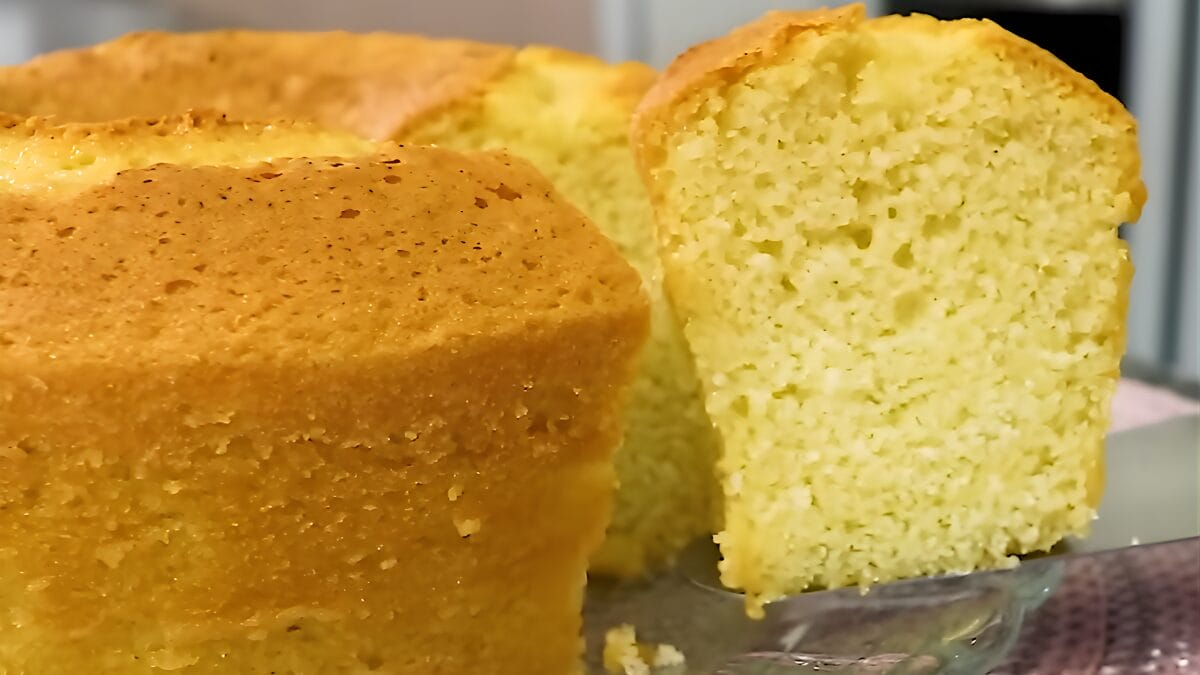Transforme ingredientes básicos no melhor bolo de café da tarde. (Foto: Reprodução, Isamara Amâncio)