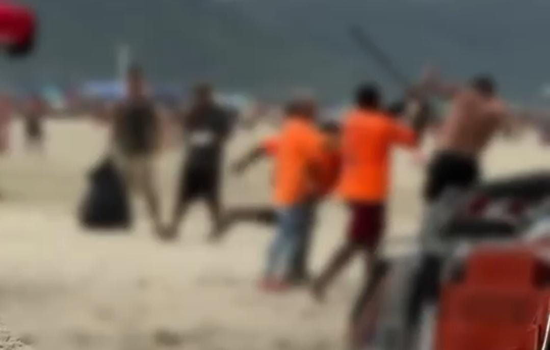 Vídeo mostra turista argentino apanhando de ambulantes em Balneário Camboriú e viraliza