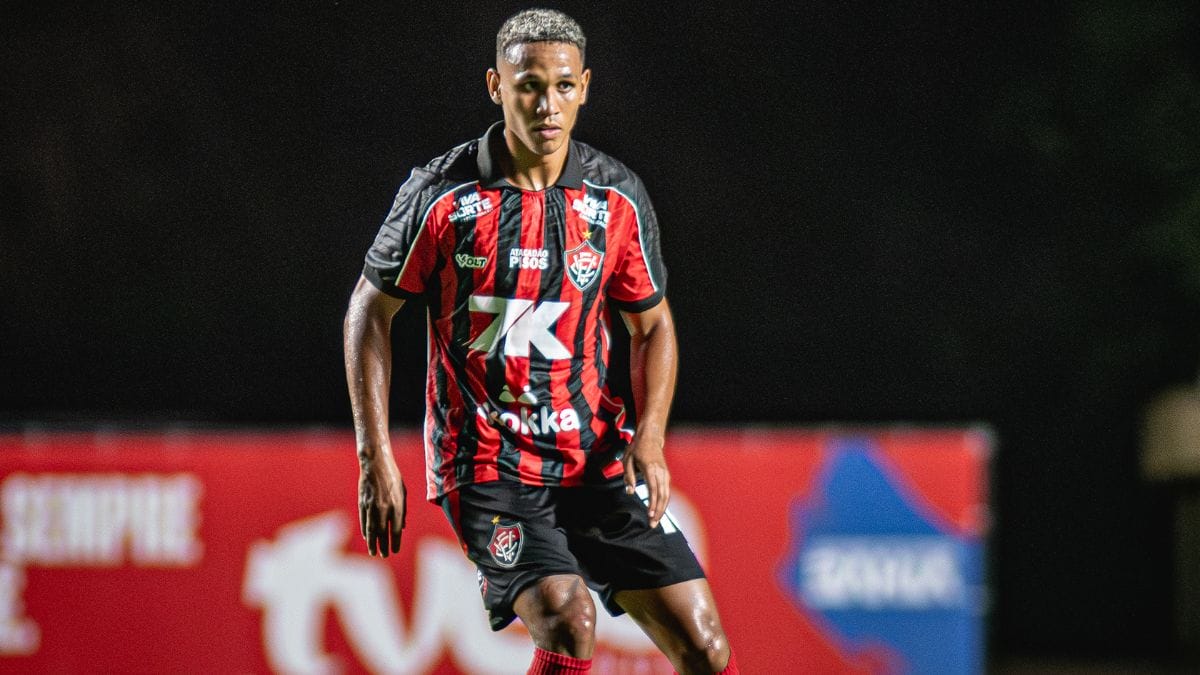 Times se enfrentam pelo Campeonato Baiano (Foto: Victor Ferreira)