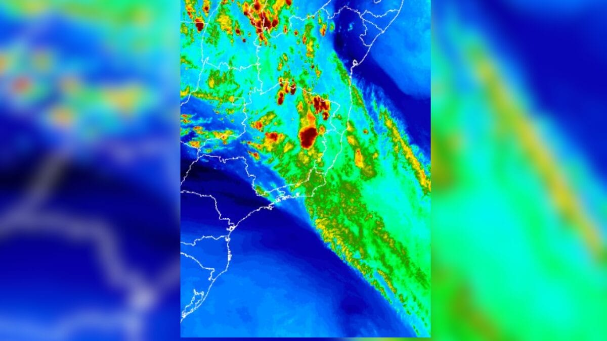 Imagens de satélite mostram forte nebulosidade nos estados (Foto: Inmet, Reprodução)