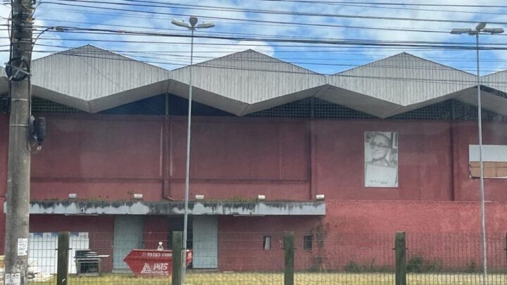 Ginásio foi interditado em fevereiro de 2025 (Foto: Alexia Elias, NSC Total)