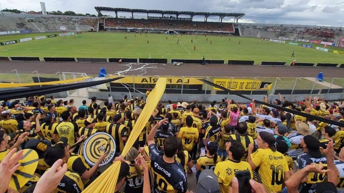 Cascavel Azuriz