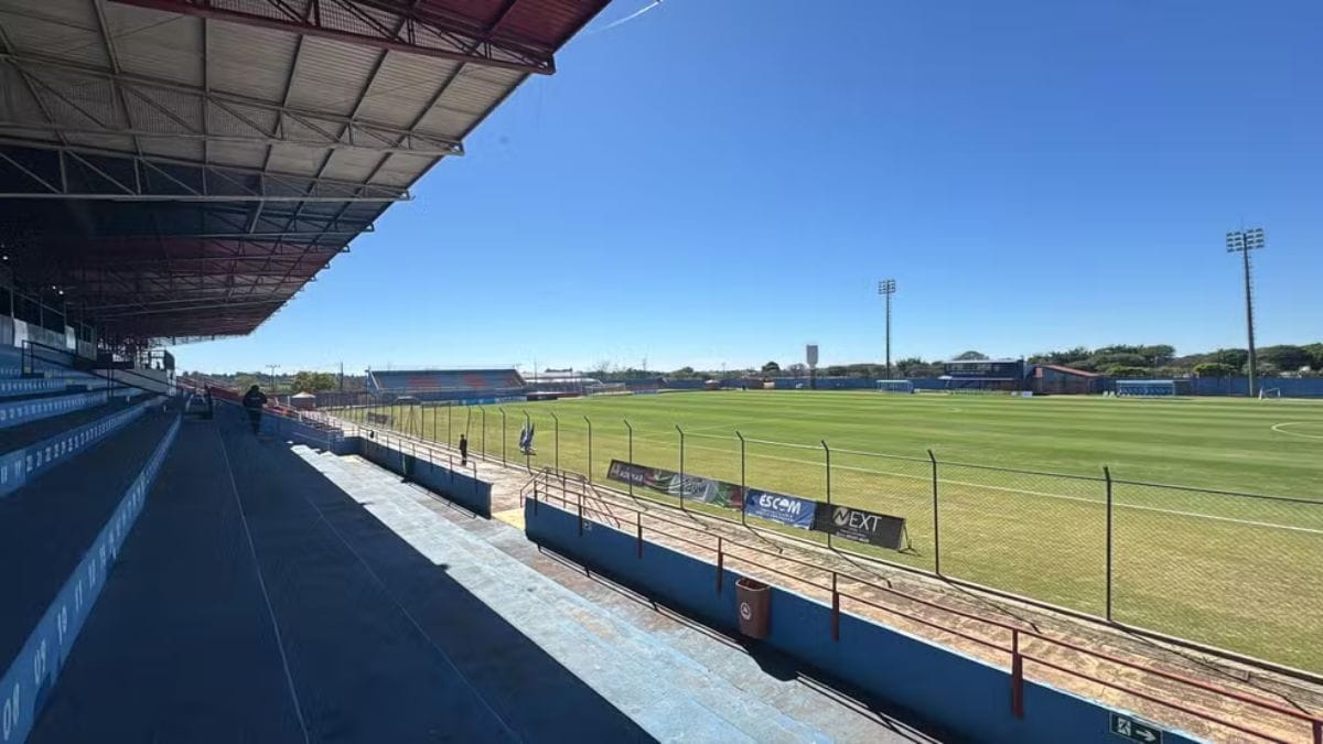 Estádio Albino Turbay recebe Cianorte x Athletico