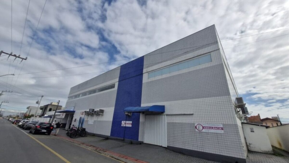 Mulher dá à luz na recepção de hospital em Navegantes