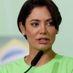 Michelle Bolsonaro é confirmada como candidata ao Senado pelo PL nas Eleições 2026