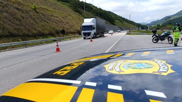 Com liberação de faixas, local não apresenta mais filas (Foto: PRF, Divulgação)