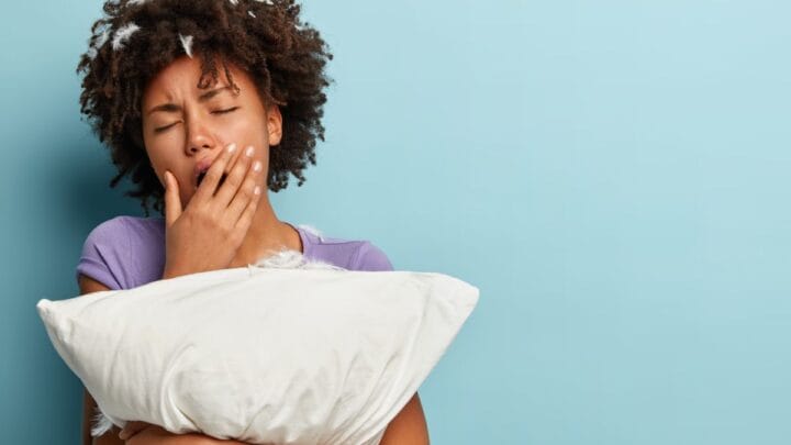 É essencial tratar essas causas subjacentes para que o organismo recupere a capacidade de permanecer em repouso absoluto durante toda a madrugada (Foto: Banco de imagens)