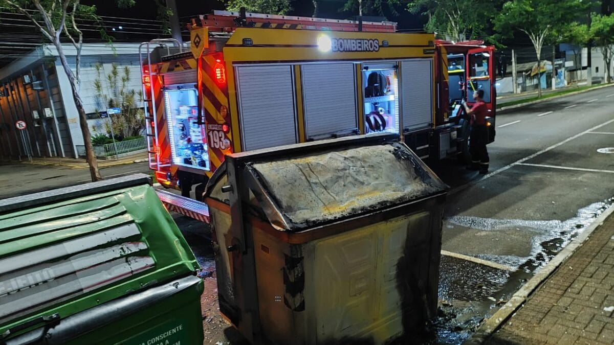 Incêndio em lixeira em Chapecó