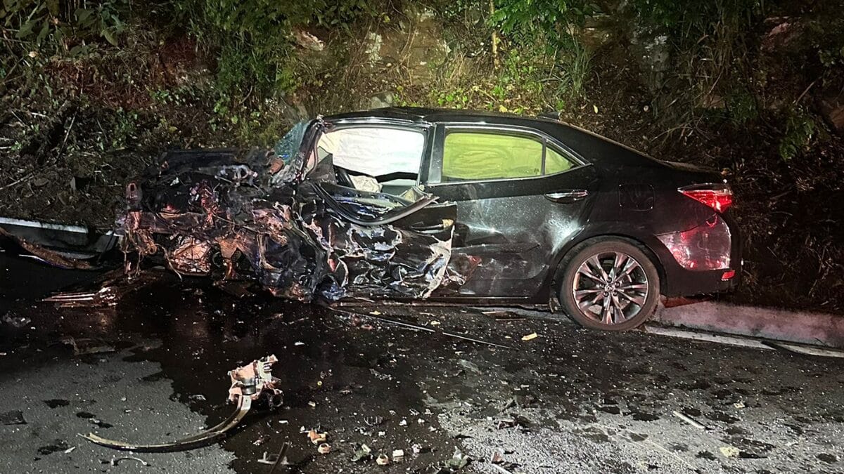 colis&atilde;o frontal na BR-158