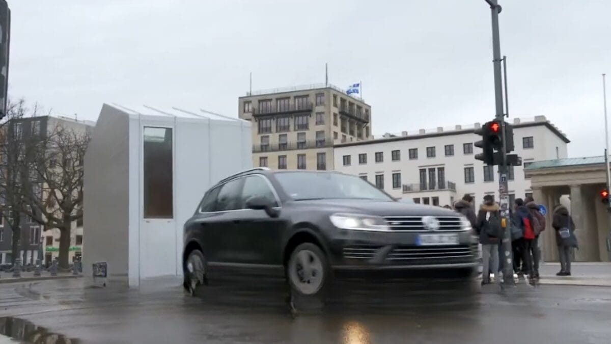 Arquiteto vive em uma casa de 9 metros quadrados que se move