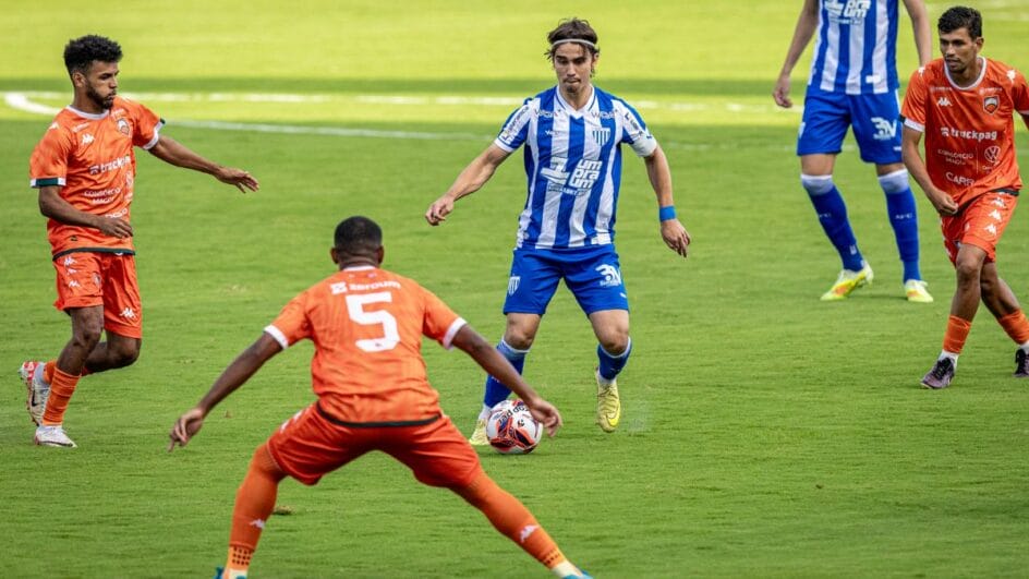 Times se enfrentam na Taça Acesc (Foto: Fabiano Rateke, Avaí F.C.)