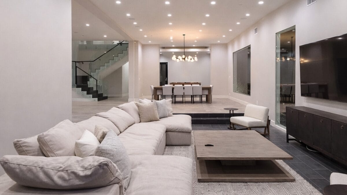 Como &eacute; a casa de Bady Bunny em Hollywood, na Calif&oacute;rnia