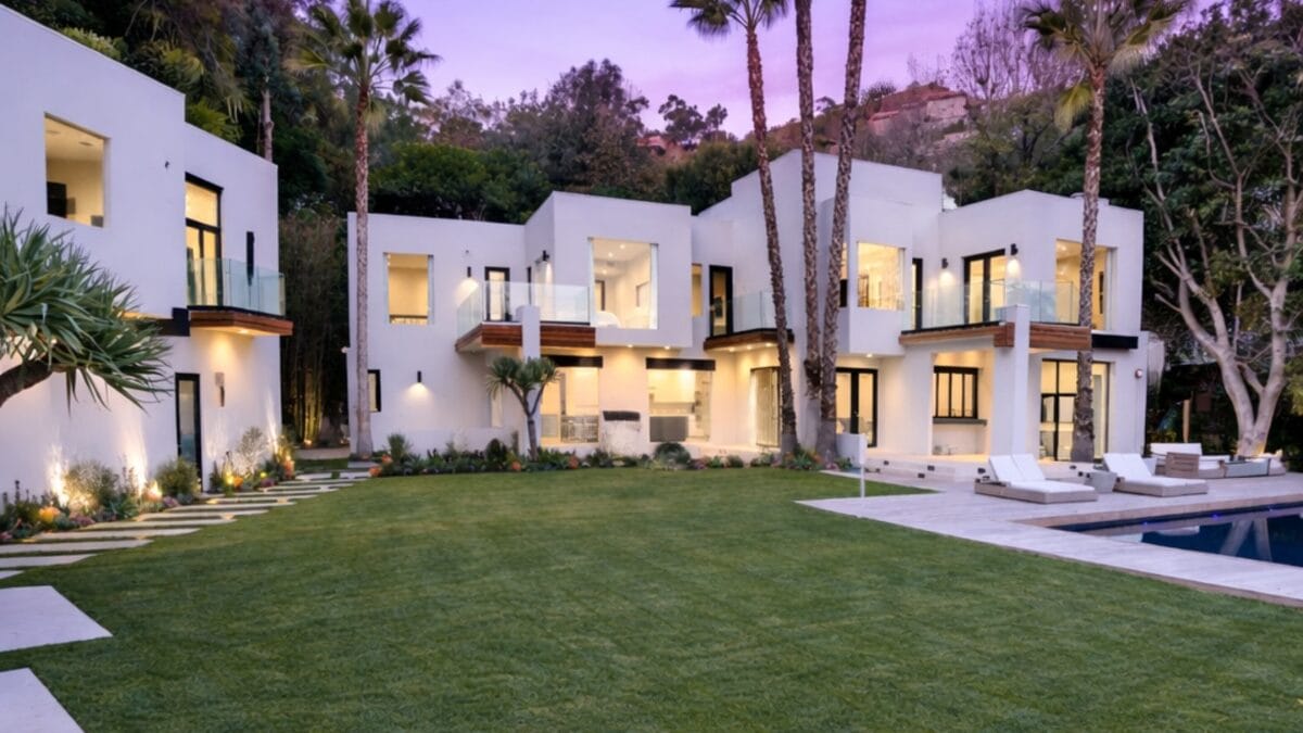 Como &eacute; a casa de Bady Bunny em Hollywood, na Calif&oacute;rnia