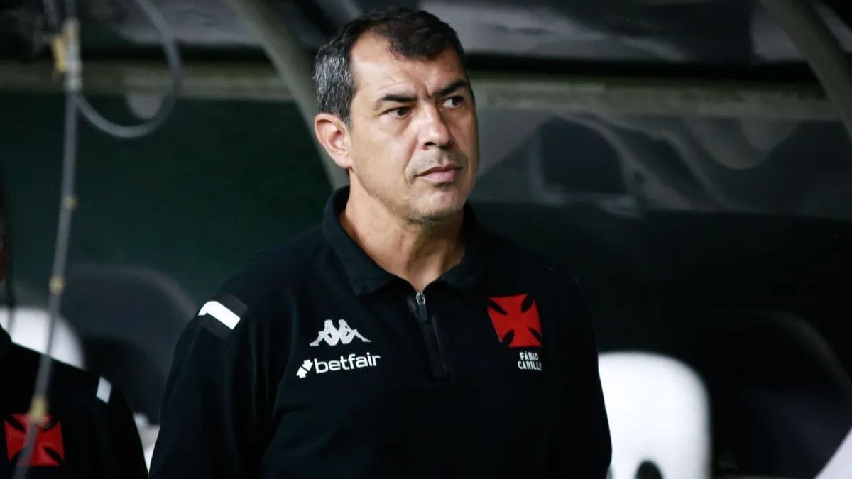 Carille quando passou pelo Vasco (Foto: Matheus Lima)