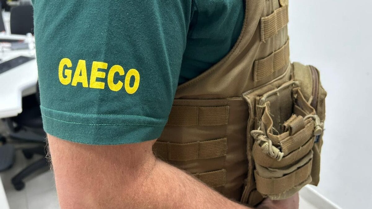 Ex-prefeito de SC é alvo de ação que apura corrupção em licitações de contratos de limpeza urbana