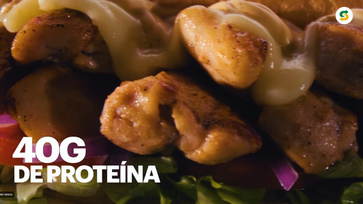 Famosa rede de lanchonetes coloca Mr. Olympia para lan&ccedil;ar sandu&iacute;ches com 40g de prote&iacute;na