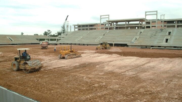 Construção foi iniciada em 2003 (Foto: Salmo Duarte, A Notícia)
