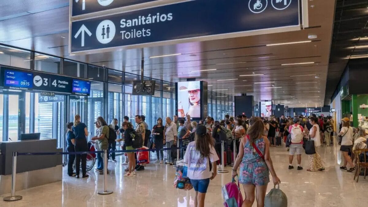 Greve geral na Argentina provoca cancelamento de voos no Aeroporto de Florianópolis