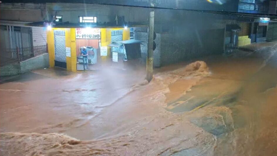 Enxurrada em Juiz de Fora, Minas Gerais