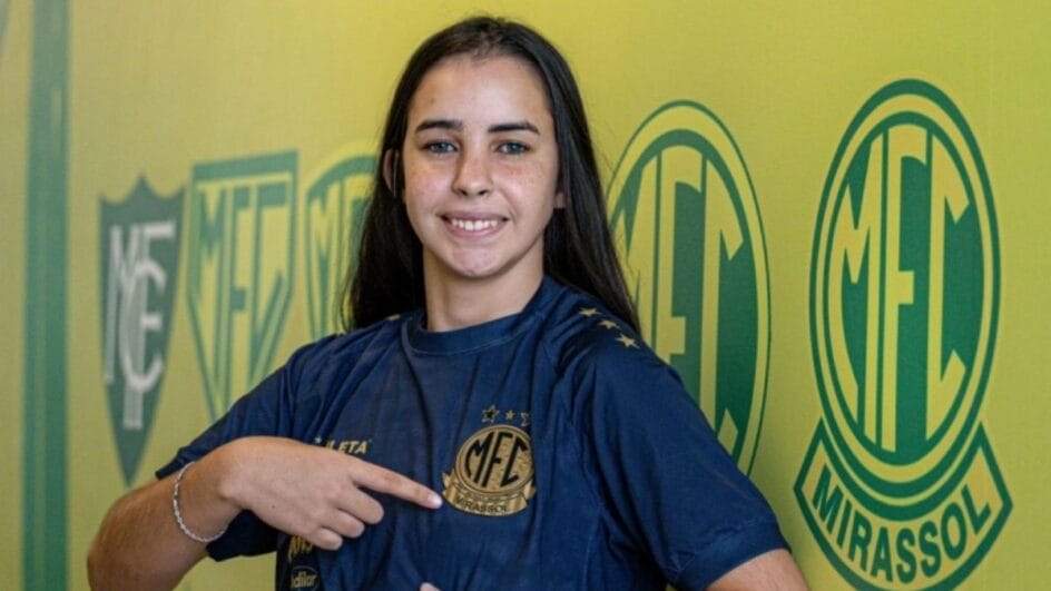 Letícia Fernanda de Paula Barros é a nova treinadora da equipe Sub-15 do Futebol Feminino (Foto: JP Pinheiro, Agência Mirassol)
