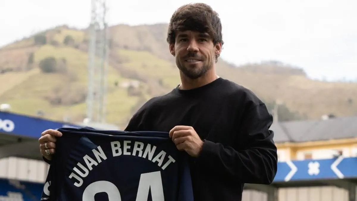 Jogador foi anunciado em novo clube (Foto: SD Eibar, Divulgação)