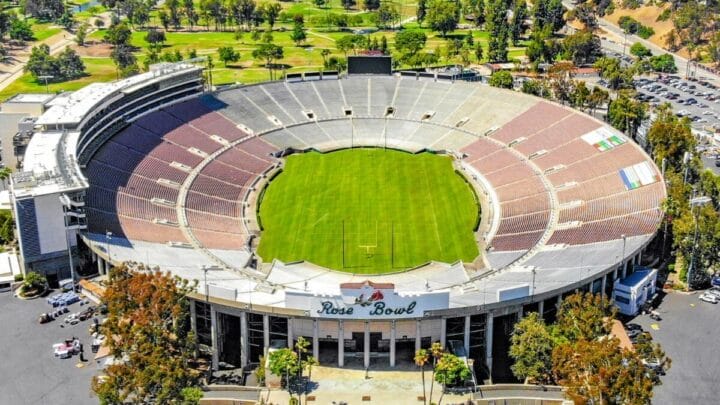 Rose Bowl: Estádio onde o Brasil conquistou a Copa do Mundo de 1994, em Pasadena, Califórnia. Espaço para 88.500 torcedores (Foto: Ted Eytan, Wikimedia Commons, Divulgação)