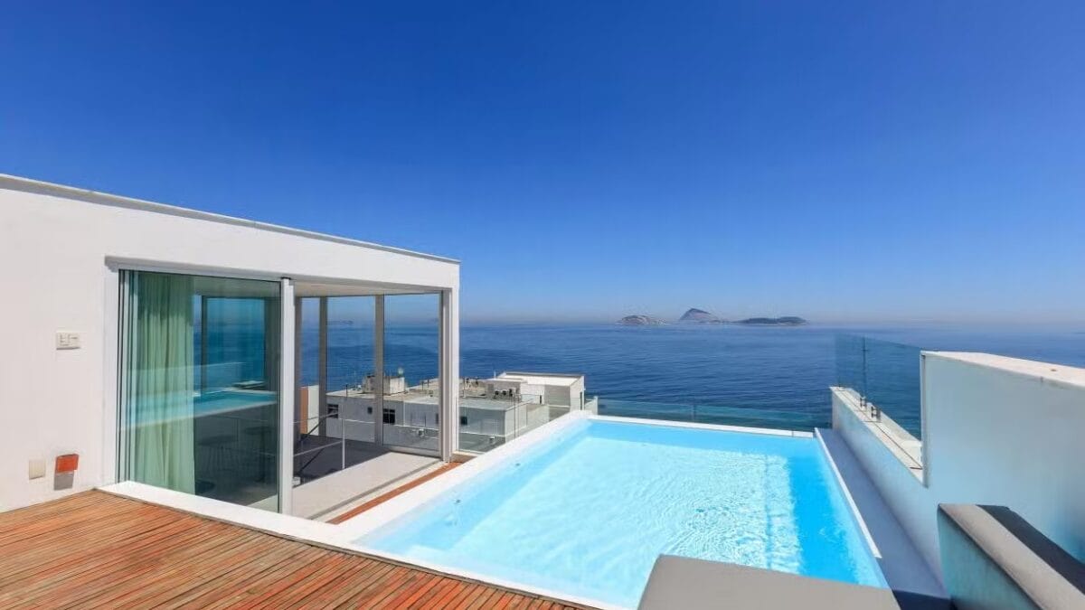 Shawn Mendes curte triplex de Bruna Marquezine no Rio