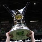 Após contratar ex-seleção da Espanha, Chapecoense encaminha acerto com atacante campeão brasileiro